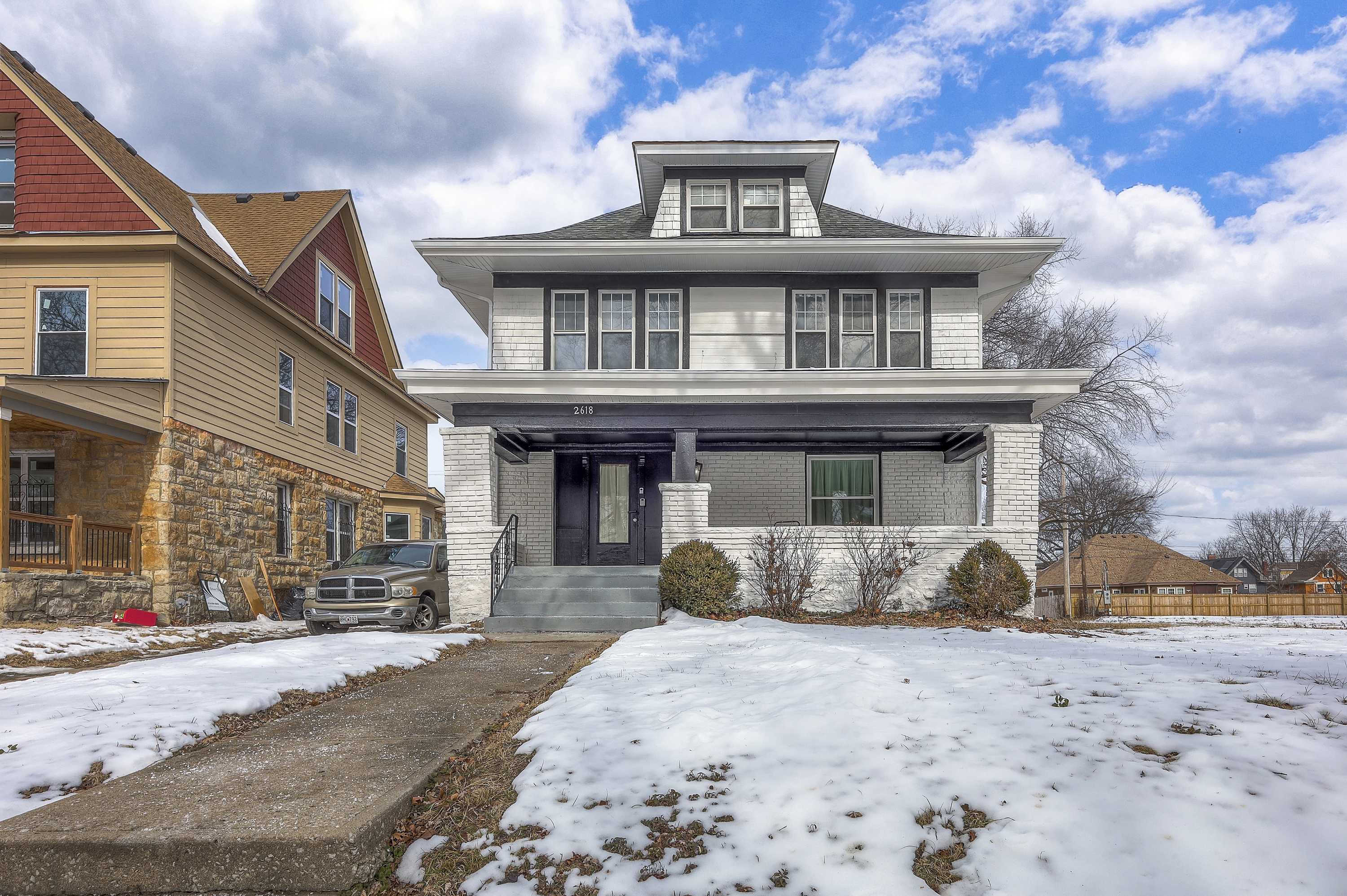 2618 East 28th Street